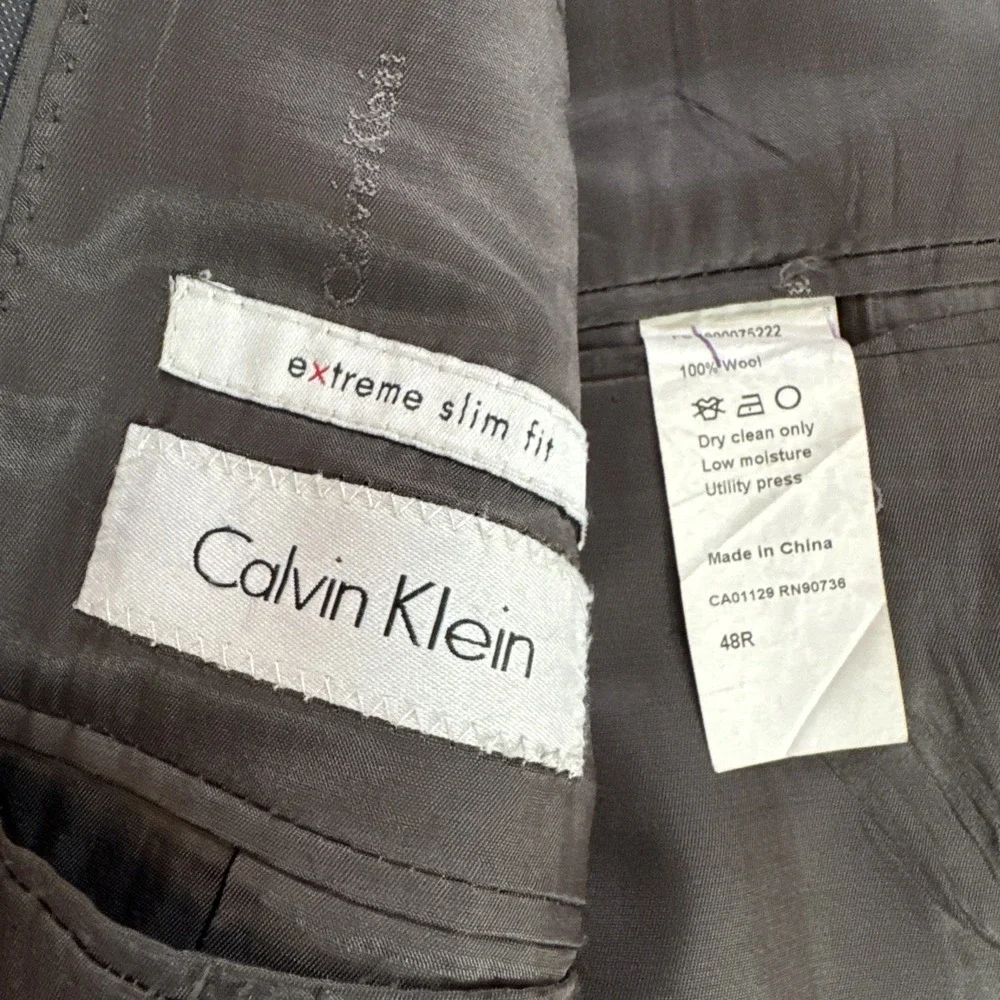 Calvin‎ Klein 2-Piece Suit Mens 48R Pants 38 x 32 Gray Extreme Slim Fit Blazer